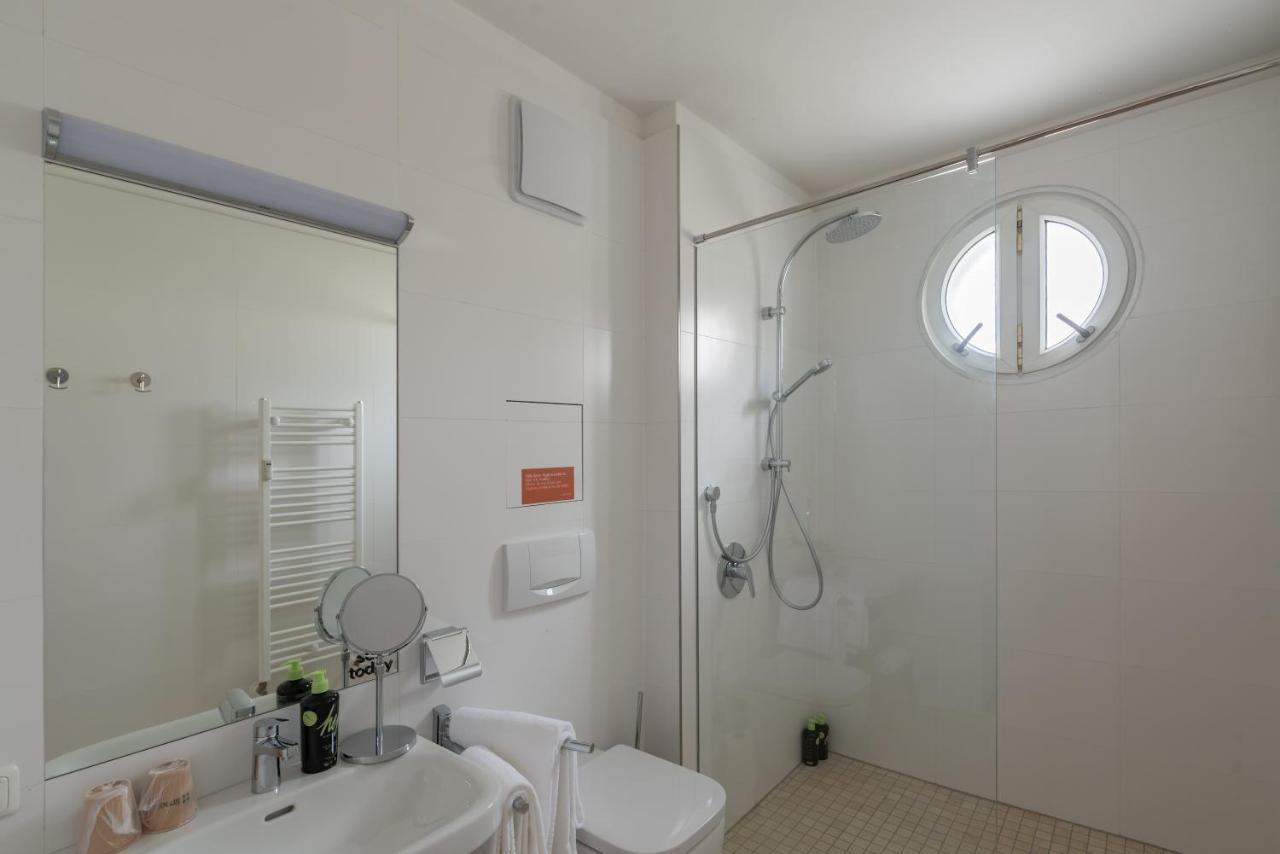 Limehome Linz Friedrichstrasse Экстерьер фото