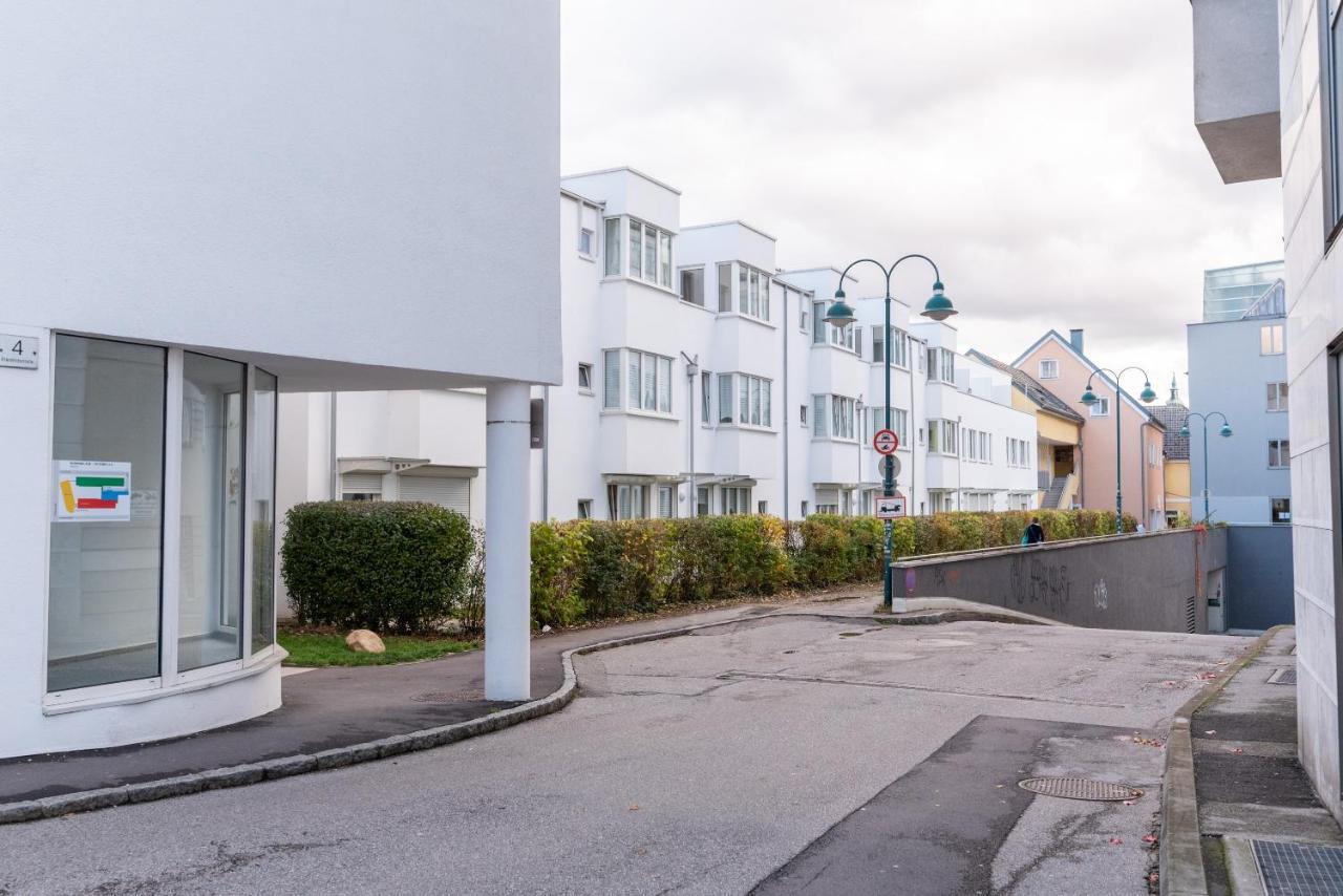 Limehome Linz Friedrichstrasse Экстерьер фото